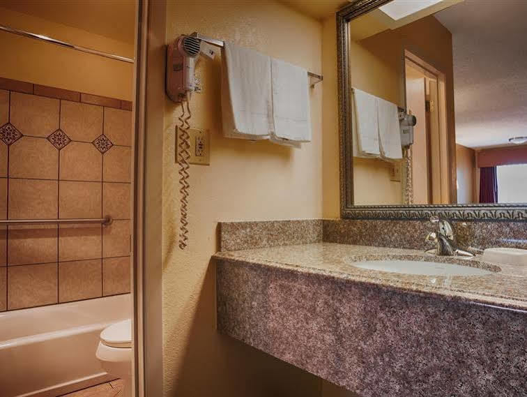 Best Western Coleman Inn Εξωτερικό φωτογραφία